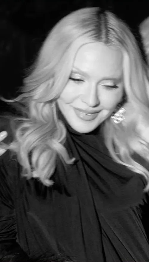 Madonna sort enfin le remix de « Love Sensation » avec Kylie Minogue