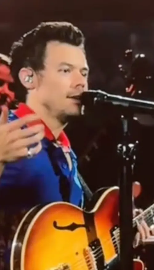 Harry Styles dévoile une chanson inédite en hommage à Liam Payne