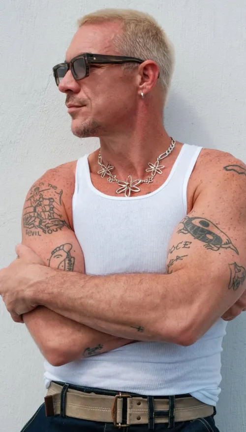 Diplo fait monter la température dans un sauna 