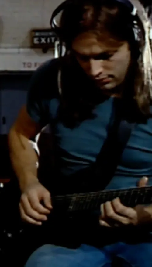 Guitares et guitaristes de légende : la Bill Lewis 24 frettes de...
