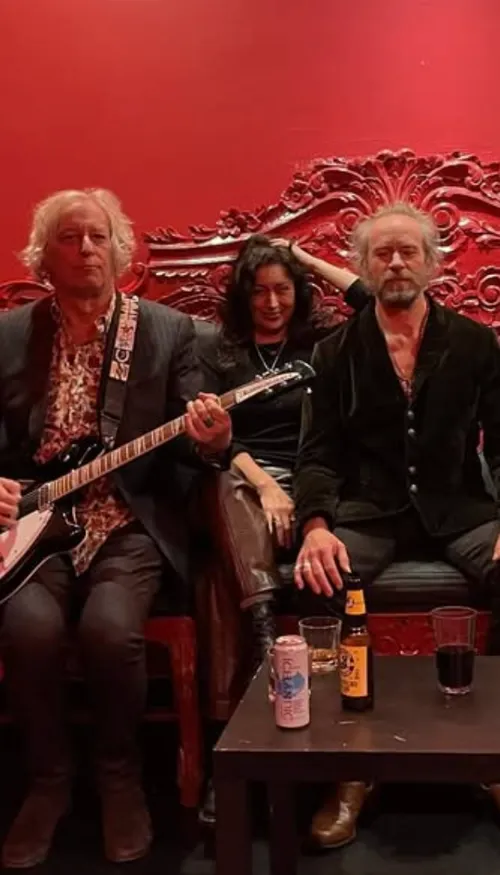 Le 'super groupe' Drink The Sea annonce un nouvel album