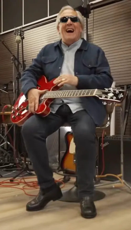 Gilbert Montagné annonce son nouvel album "L'amour dans ses mains"...