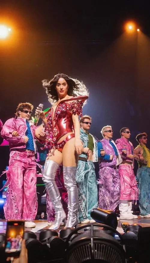 Katy Perry dévoilera son concert événement filmé en France au cinéma