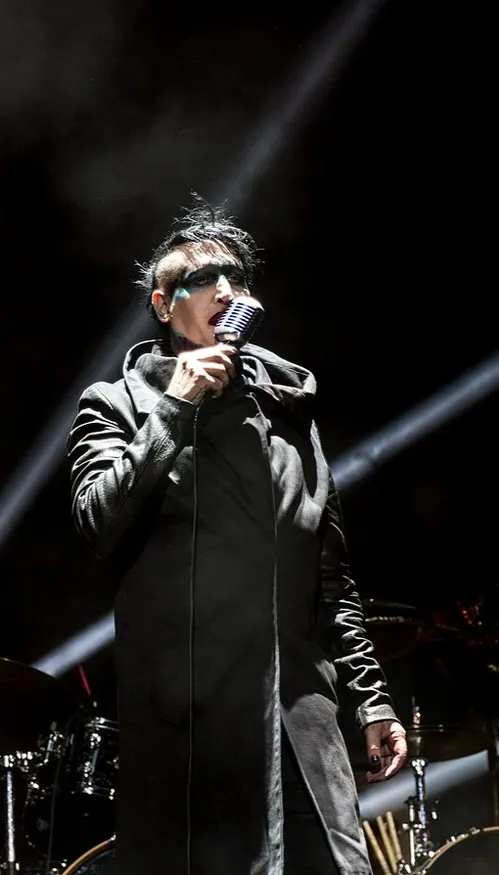 Marylin Manson interdit de scène en Angleterre ? 