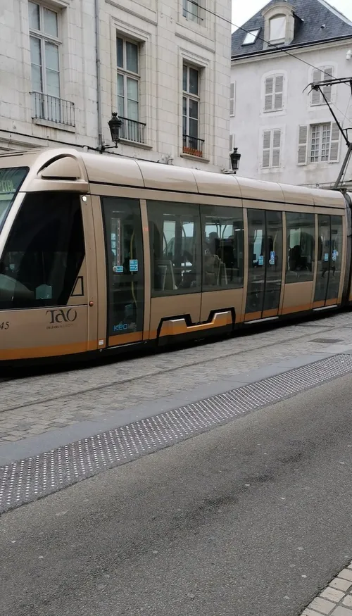 Orléans : un bouton SOS pour renforcer la sécurité dans les transports