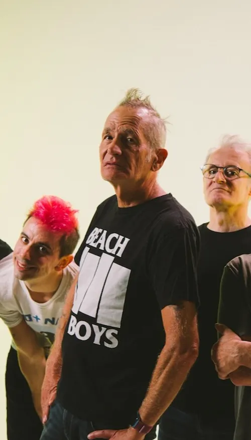 Les Wampas en session live et interview sur Oüi FM pour la sortie...