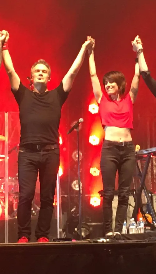 Superbus annonce sa tournée des festivals : le groupe enchaîne les...