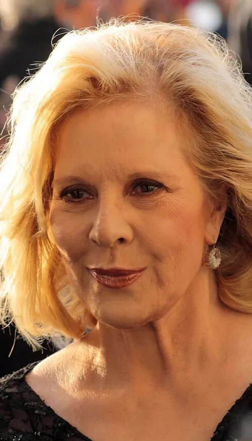 Sylvie Vartan crée la surprise avec une nouvelle tournée en 2027