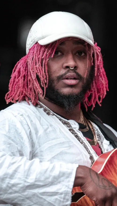Thundercat réussit son retour avec « Distracted », un nouvel album...