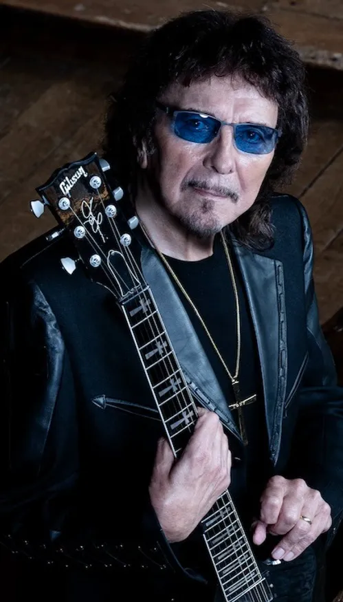 Tony Iommi en interview sur Oüi FM (replay)
