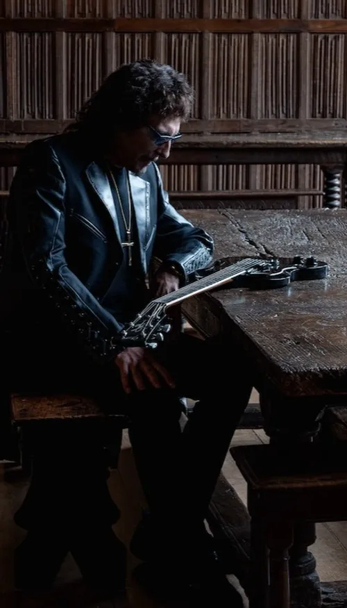 Tony Iommi décline "World Alone" en vinyle collector