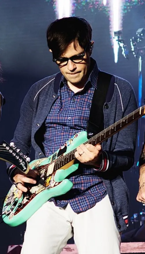 Weezer dévoile leur « Gold Album », un disque éponyme pour un...