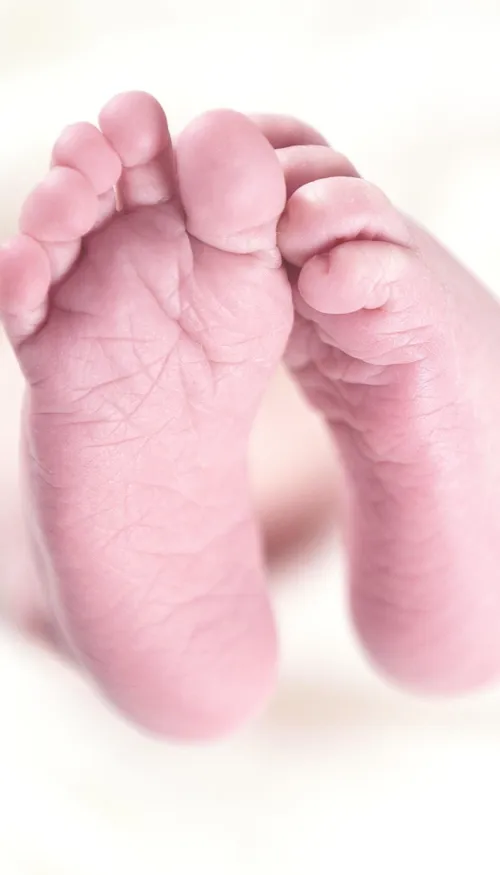 Chanteuse lyrique, elle intervient au chevet des prématurés