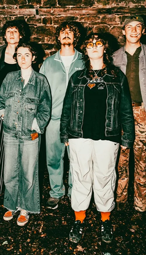 Fat Dog dévoile « Shit Love » un nouveau single avant l’album