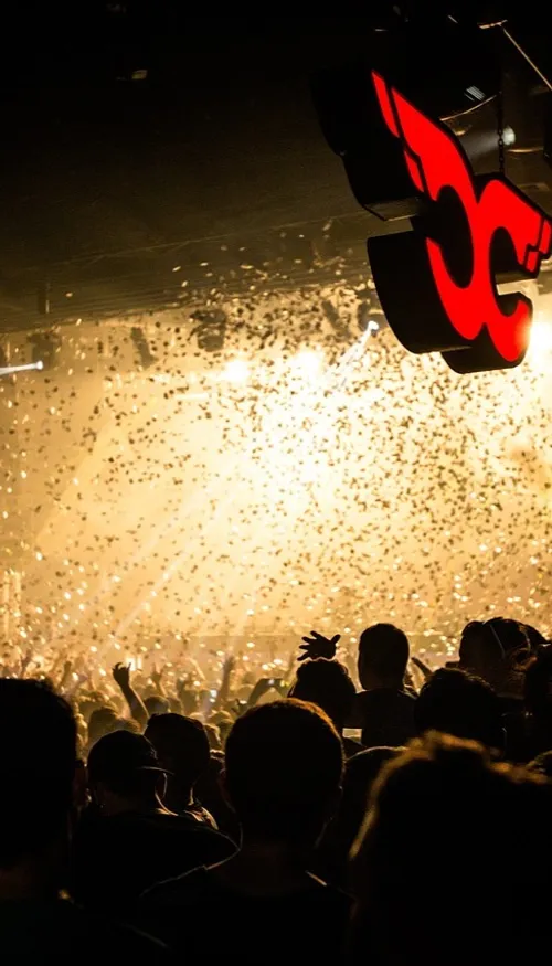 Comment Ibiza est devenue la capitale du clubbing.