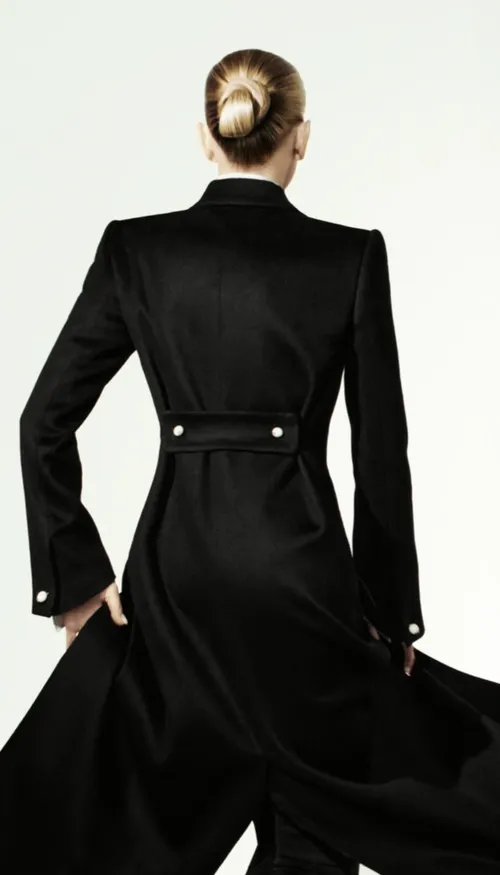 Céline Dion dévoile enfin "Dansons", sa chanson signée Goldman