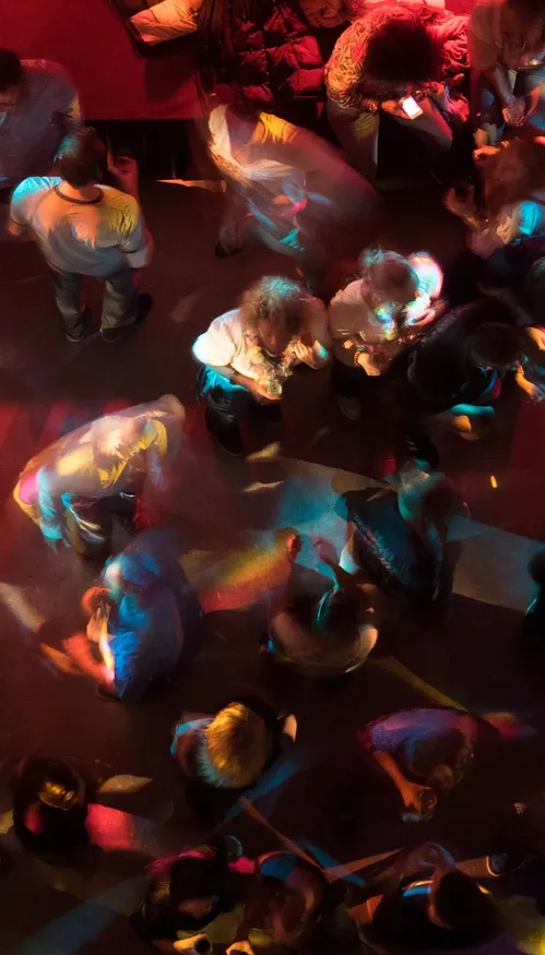 Réarmement démographique : la Lituanie mise sur les discothèques