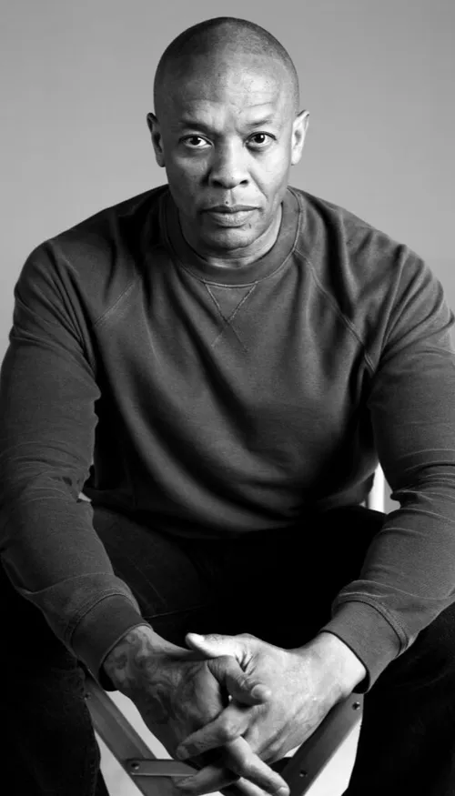 "C'est un nouvel outil pour la créativité" Dr. Dre assume utiliser...