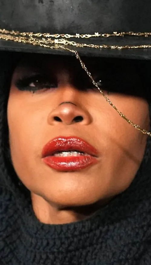 Erykah Badu annonce un concert exceptionnel au Grand Rex le 18...