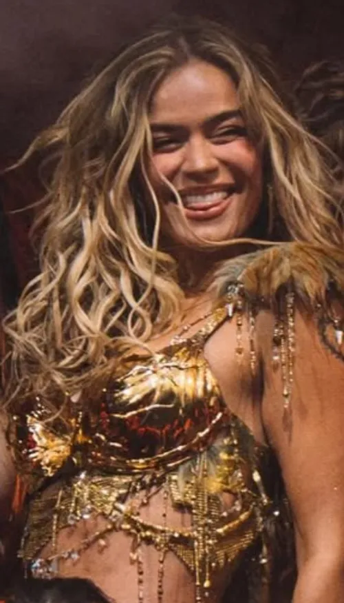 Karol G dévoile « Después de ti », une ballade en duo avec Greg...