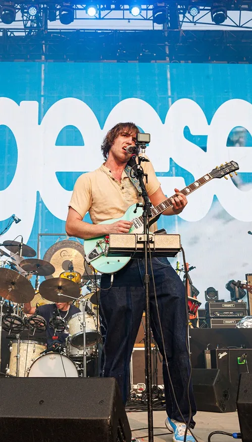Geese livre une performance live mélancolique chez Tiny Desk