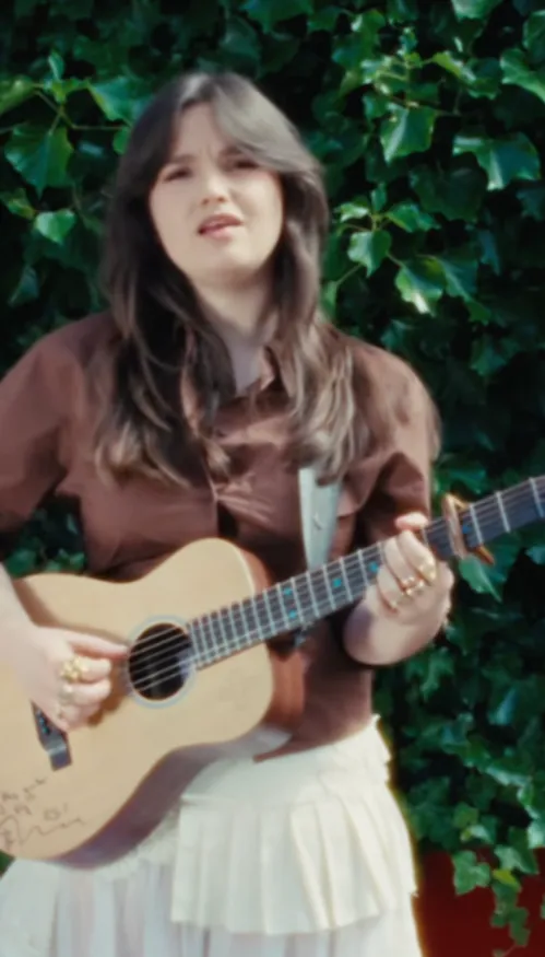 Lily dévoile le clip d’"Et si je pars", son premier single