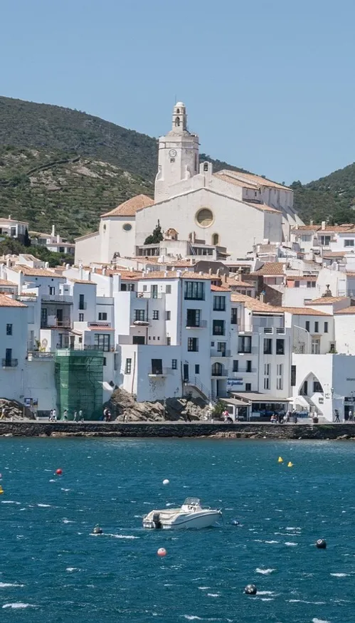 Cadaqués, le joyau blanc de la Costa Brava