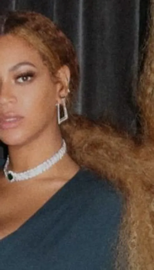 Pour les 20 ans de son album B'DAY, Beyonce offre un beau cadeau à...