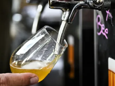 Fin du vin à la buvette ? Un député veut bannir l’alcool de...